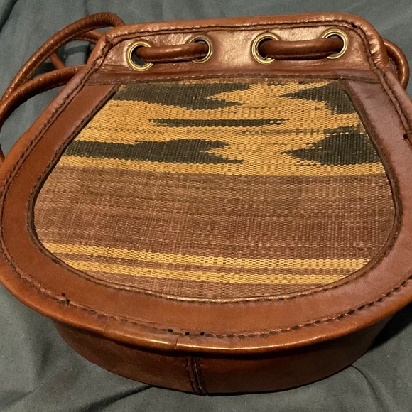 Vintage leather crossbody - Picture 3 of 11